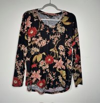 Floral&Black Sweater мє∂-ℓαяgє