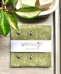 Bees on Green Chef Towel || Nature Inspired Kitchen Towel