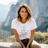 Bee Balm Bumblebee Tee Shirt || Monarda T-shirt || Pollinator Tee || Gender Neutral Gift