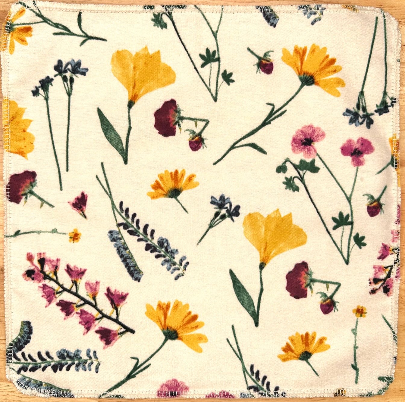 Pressed Flowers Paperless Towels || Spring Unpaper Towels || Zero-Waste Kitchen 12x12