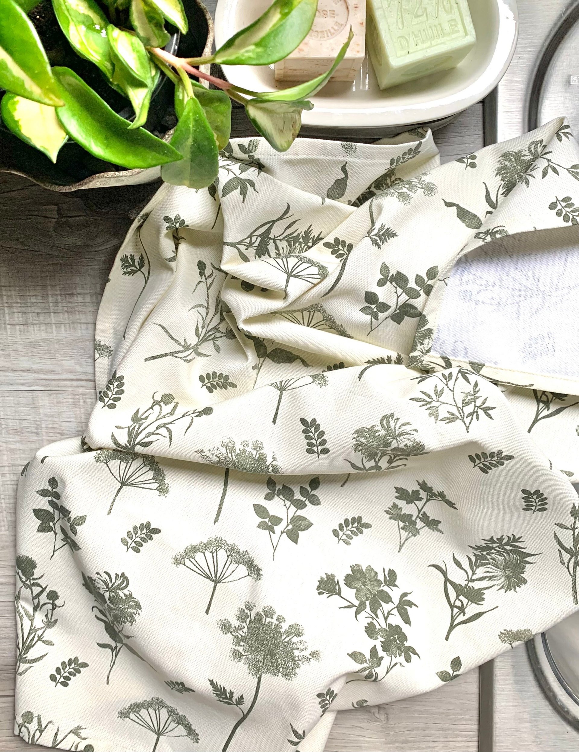 Botanicals & Herbs Chef Towel || Nature Inspired Kitchen Towel