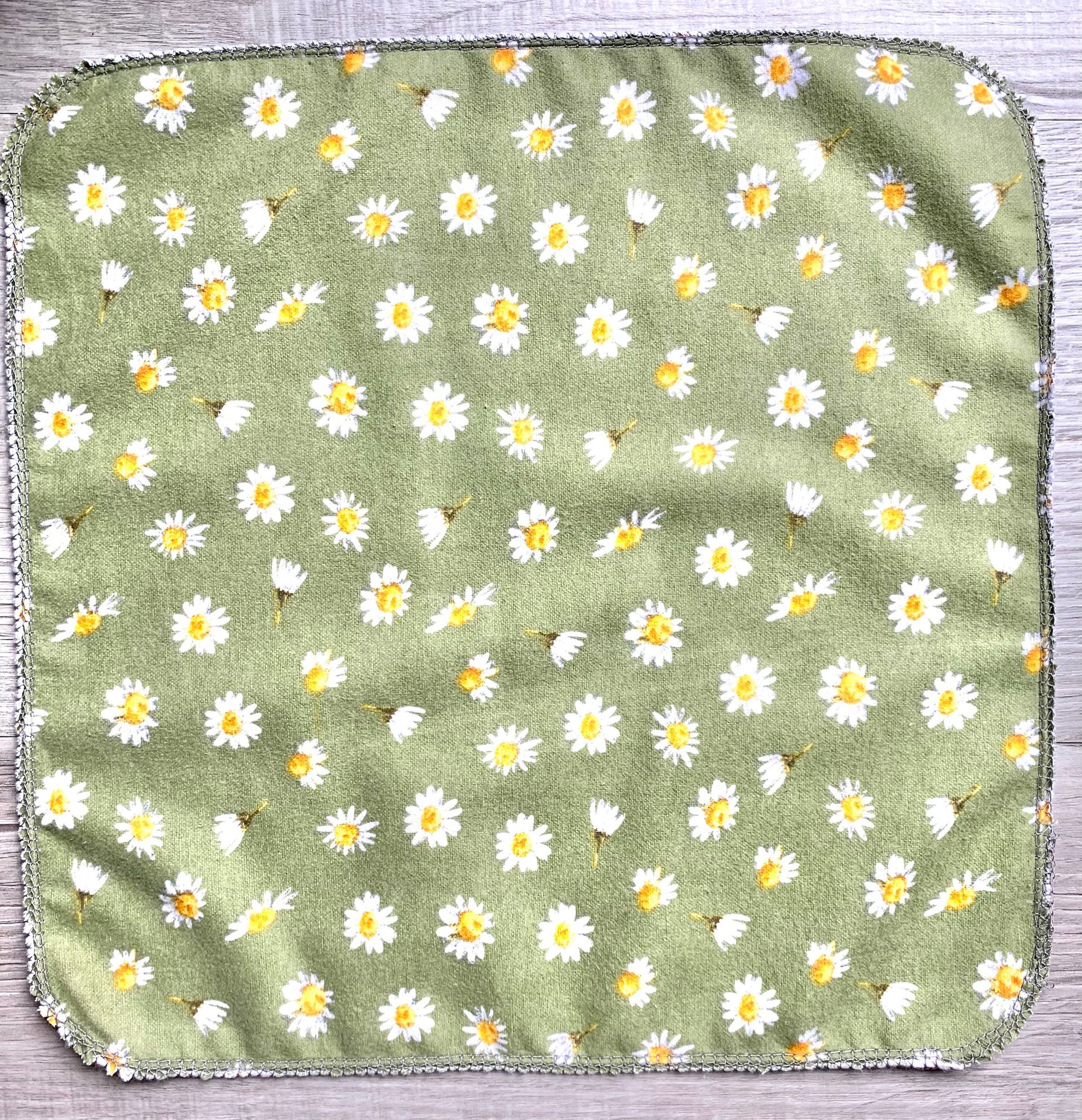 Daisies on sage green Paperless Towels || Unpaper Towels || Eco Sustainable Kitchen