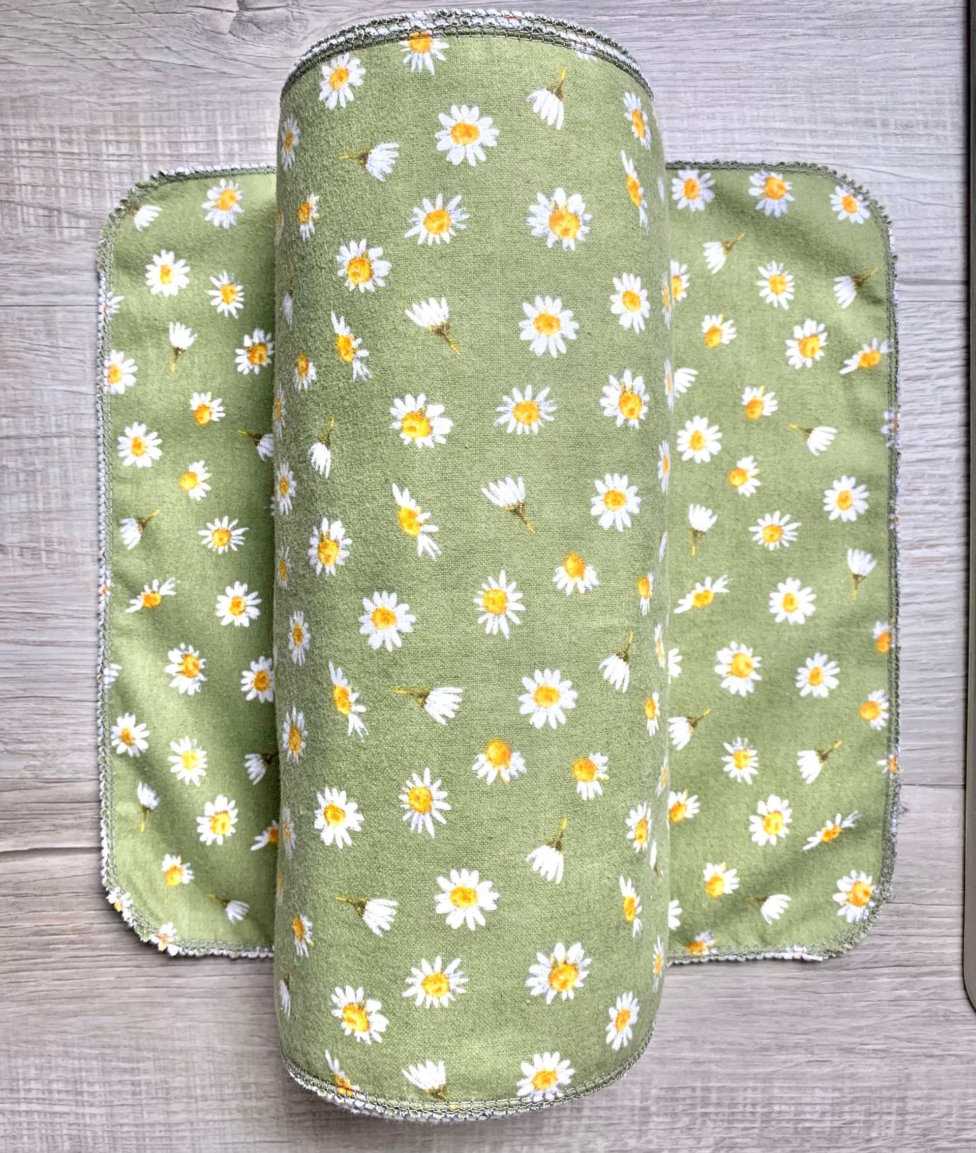 Daisies Paperless Towels || Unpaper Towels || Eco Kitchen Gift Botanical || Cloth Napkins 12x12 Sheets