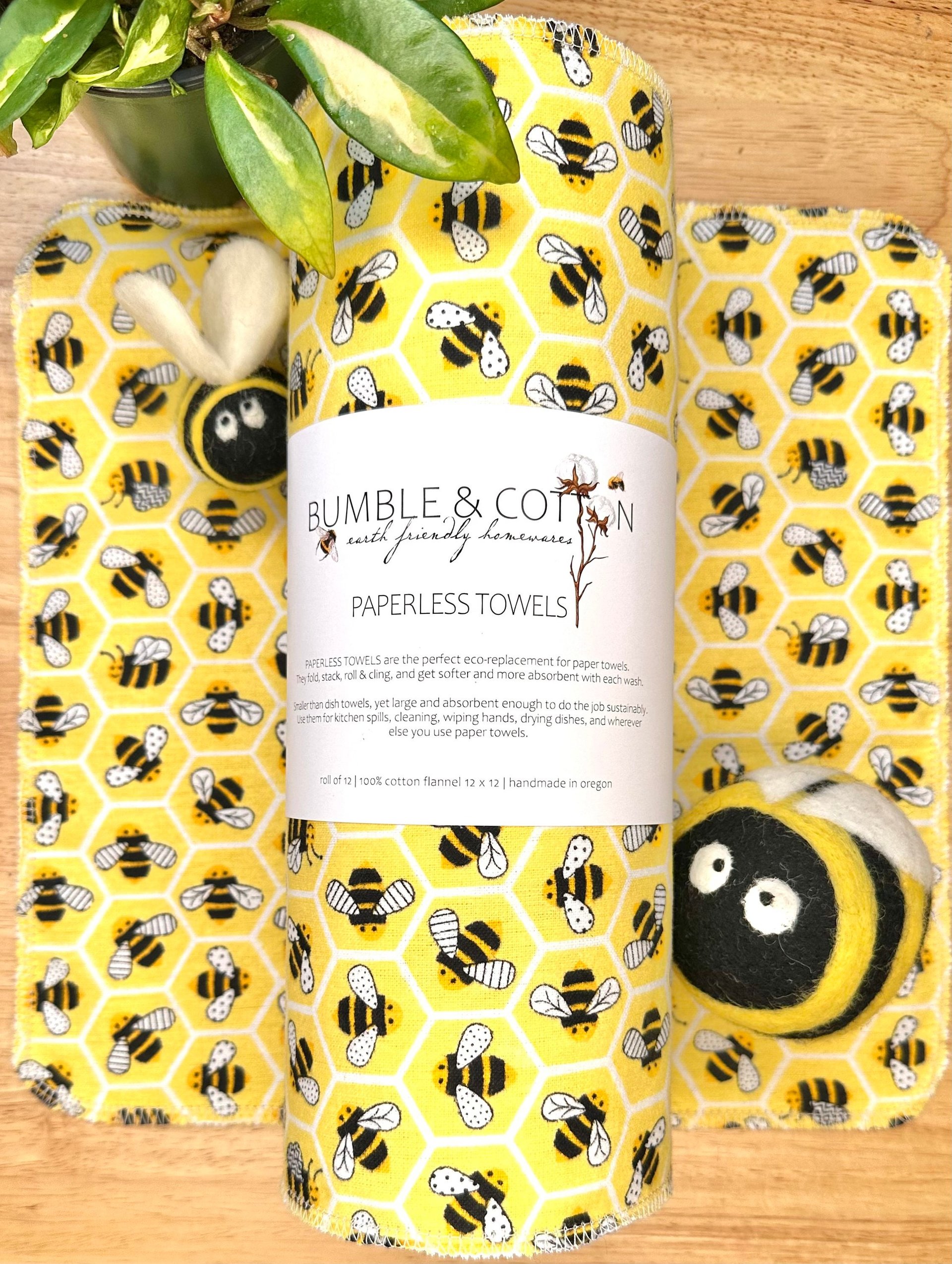 Bee’s On Honeycomb Paperless Towels || 12 Unpaper Towels w/Bee print || Washable Bee Baby Wipes || Bee Towelettes