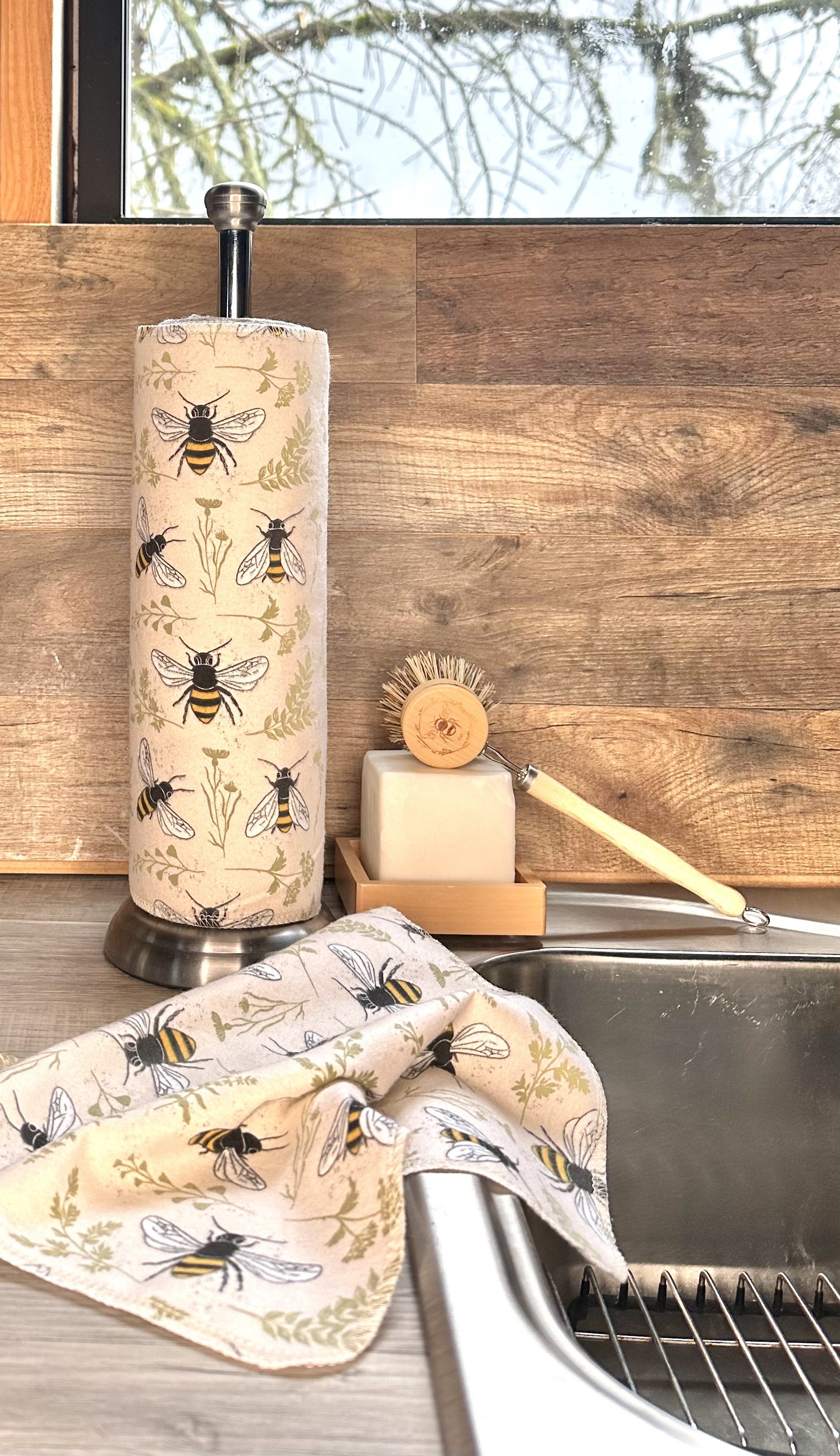 Bee’s & Plants Paperless Towels || 12 Unpaper Towels Bee print || Washable Wipes || 12x12