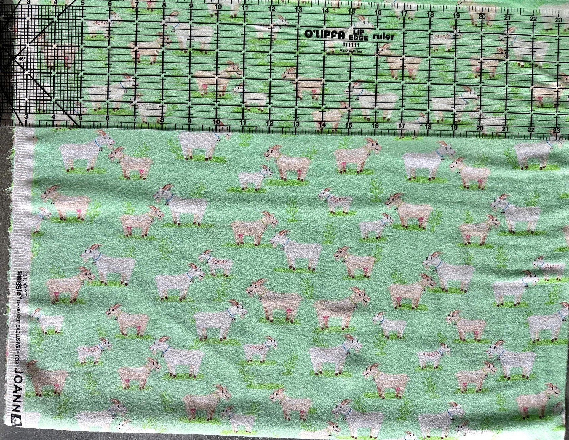 Joann Fabric Super Snuggle Flannel || Flannel Yardage