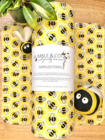 Bee’s On Honeycomb Paperless Towels || 12 Unpaper Towels w/Bee print || Washable Bee Baby Wipes || Bee Towelettes 12x12 Sheets